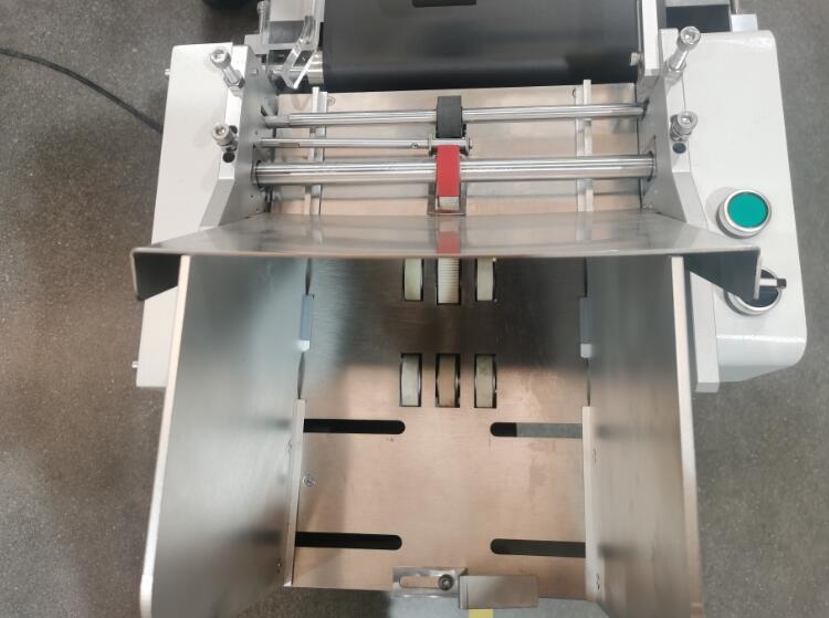 labeling machine feeder