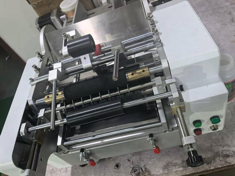 paper label glue labeling machine